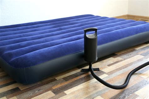 how to find a small leak in an air mattress|How to Find a Hole in an Air Mattress